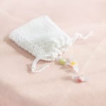 【かぎ針編み】100円ショップの毛糸＆道具ですぐ編める！　簡単かわいい編み小物をご紹介