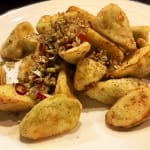 家では再現できない茄子の山椒揚げを味わう　根岸【山月 中国家庭料理】