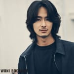 【INTERVIEW】現在放送中のドラマ『じゃあ、あんたが作ってみろよ』に出演中の楽駆。今作では、初の夫婦役に挑戦。バーテンダーの吉井太平を実に伸びのびと演じている。