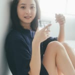 5/18までの限定特典も！　佐々木希20th Anniversary カレンダー『気まずいほど　佐々木希と目が合いすぎる日めくり』が発売！