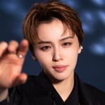 プラスアクト６月号（５月12日発売）に星組・暁千星さんが登場！