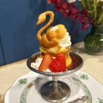 紅茶専門店で味わう優雅なスワンシュー　麻布台【喫茶 nanashian】
