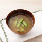 えだまめはサヤごと調理が大正解！　だし要らずの味噌汁レシピ＆冷凍保存のコツも紹介